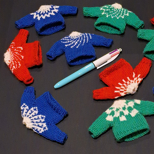 Crochet and Knit Unite: Mini Sweater Ornaments!