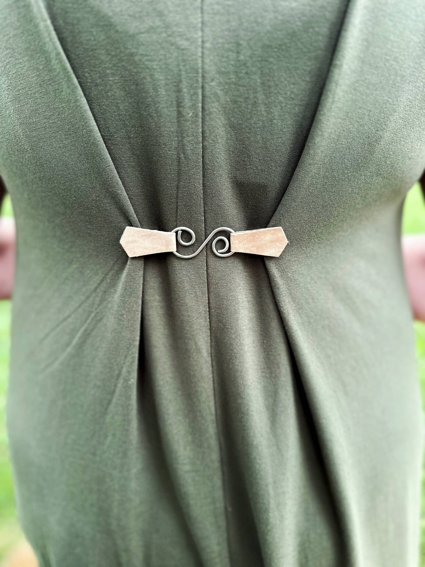 Silver & Latte Leather Swirl Dress & Cardigan Cinch Clip