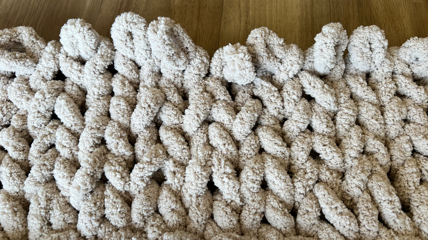 September 'Anyone Can Knit' Table Knit Throw