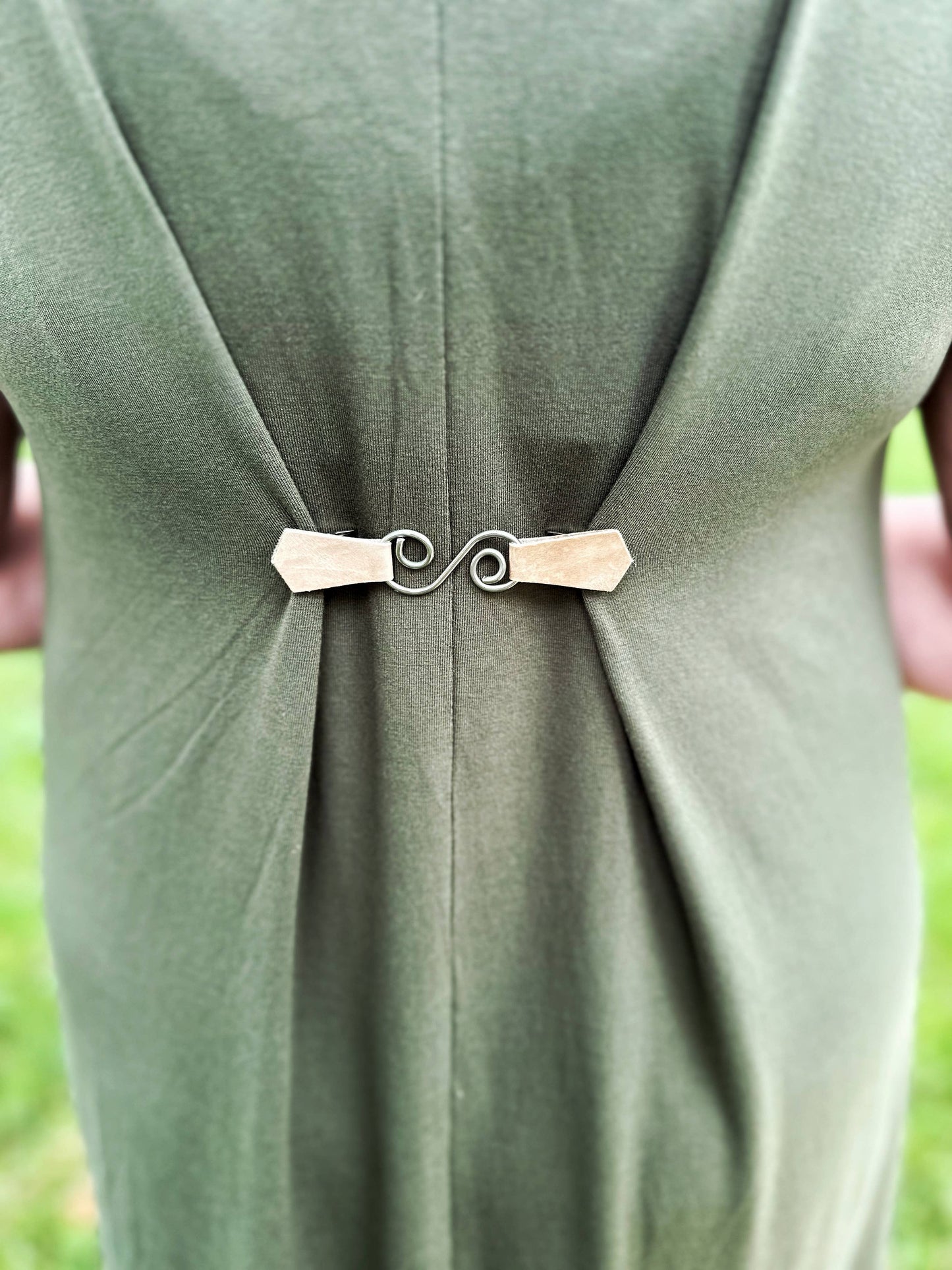 Silver & Latte Leather Swirl Dress & Cardigan Cinch Clip