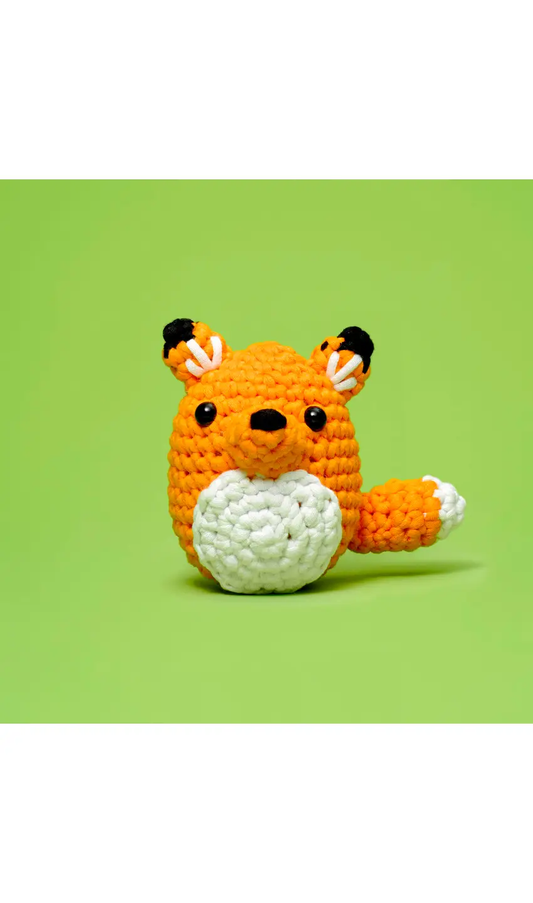 Felix the Fox Beginner Crochet Kit image 1