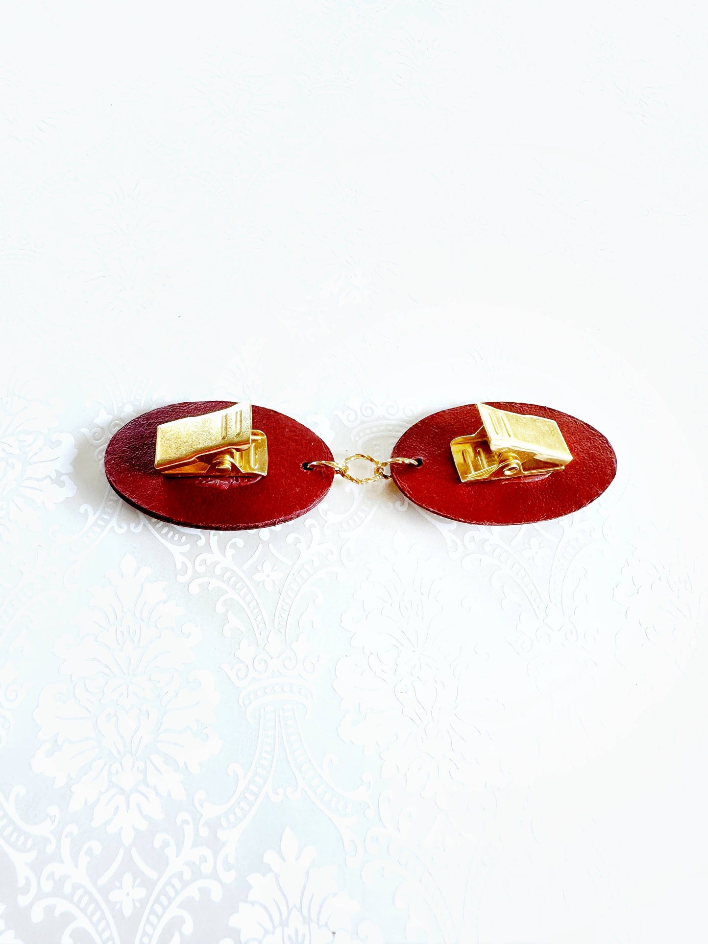 Gold on Red Romantic KardiKlip